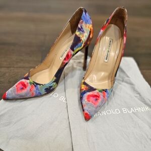 Manolo Blahnik Multicolor Floral Printed Fabric BB 105 Pump-39 1/2